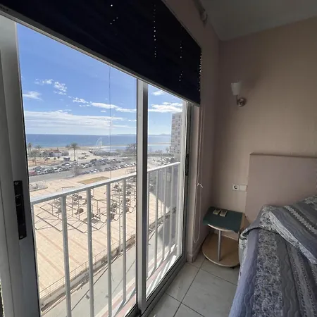 Dos Sylvia 6x Empuriabrava